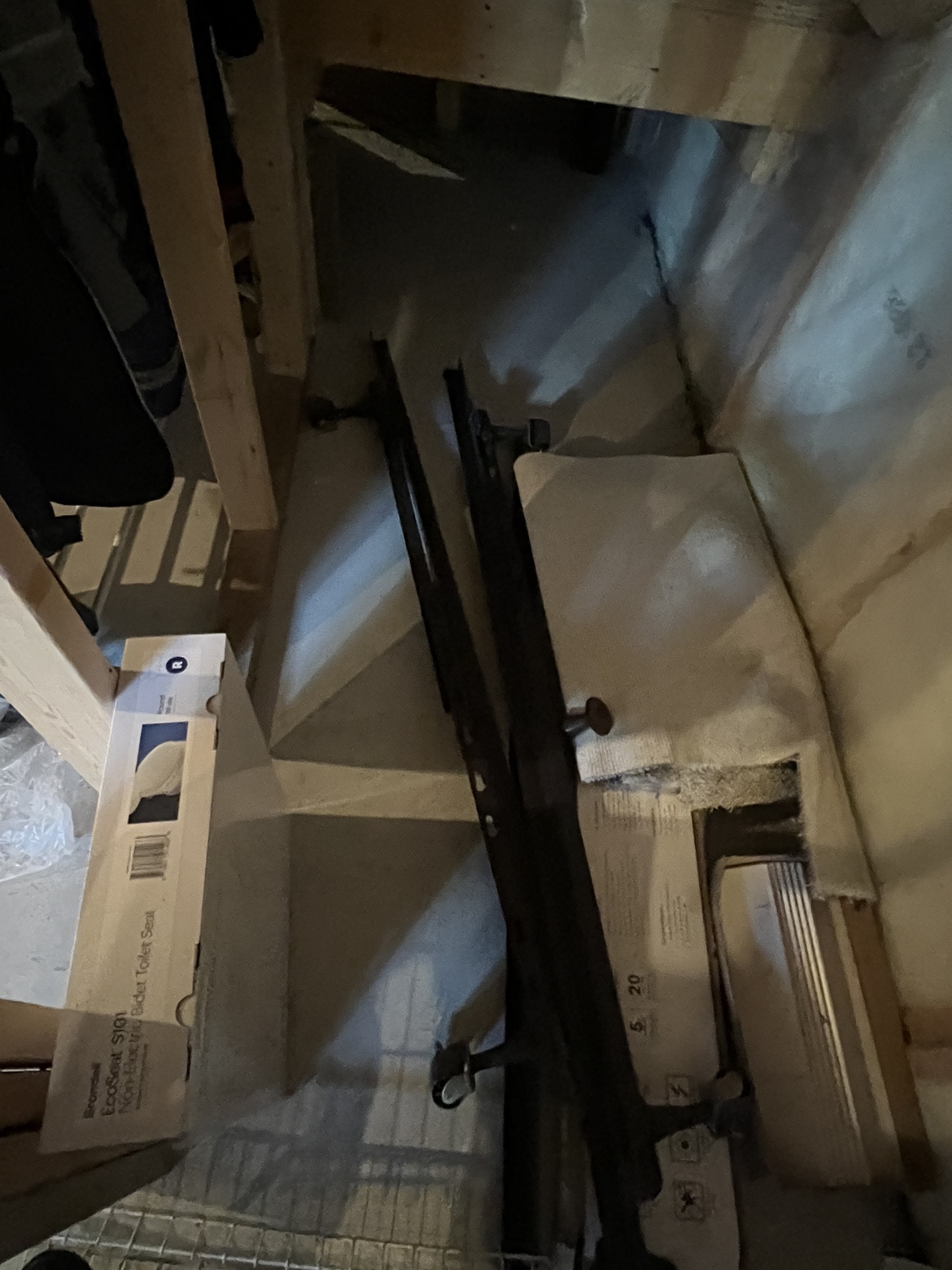 IKEA Queen Mattress with bed box and metal frame - photo 3
