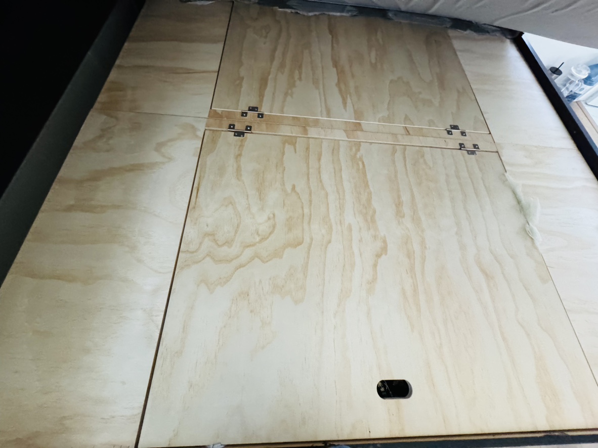 King size storage bed - photo 5