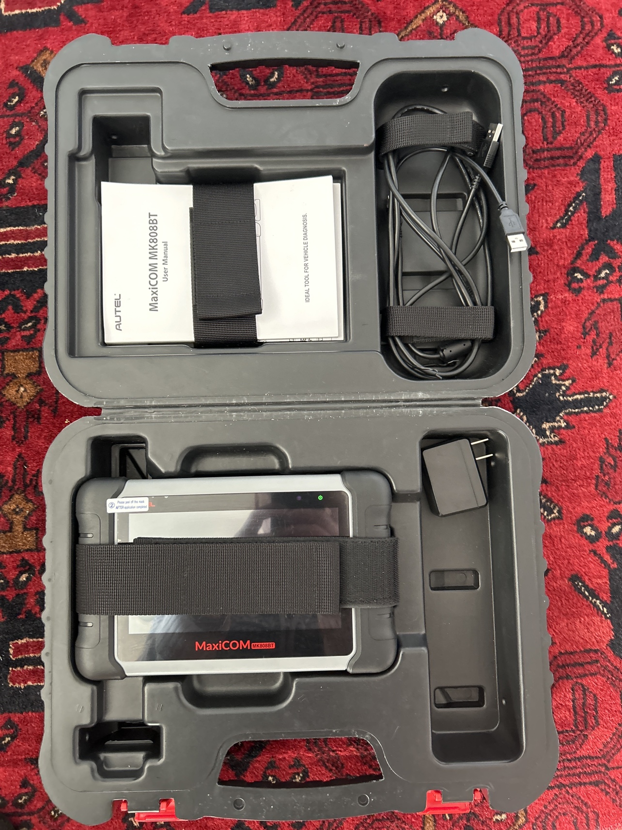 MaxiCOM MK808BT Diagnostic Scanner