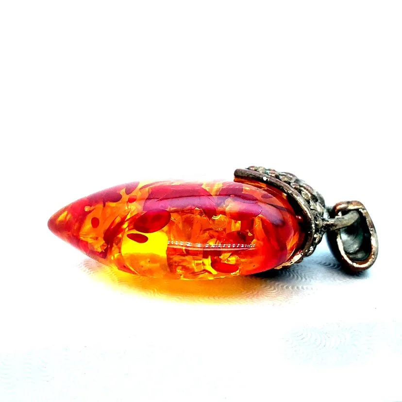 XL Heart Shaped Amber Pendant image indicator(7)