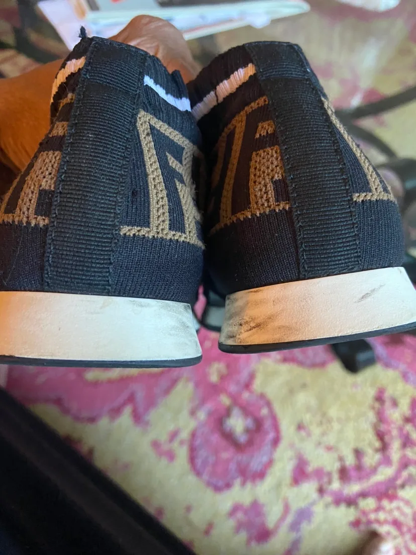 FENDI  kids shoes sz 3 ( 8.5”) excellent condition image indicator(6)
