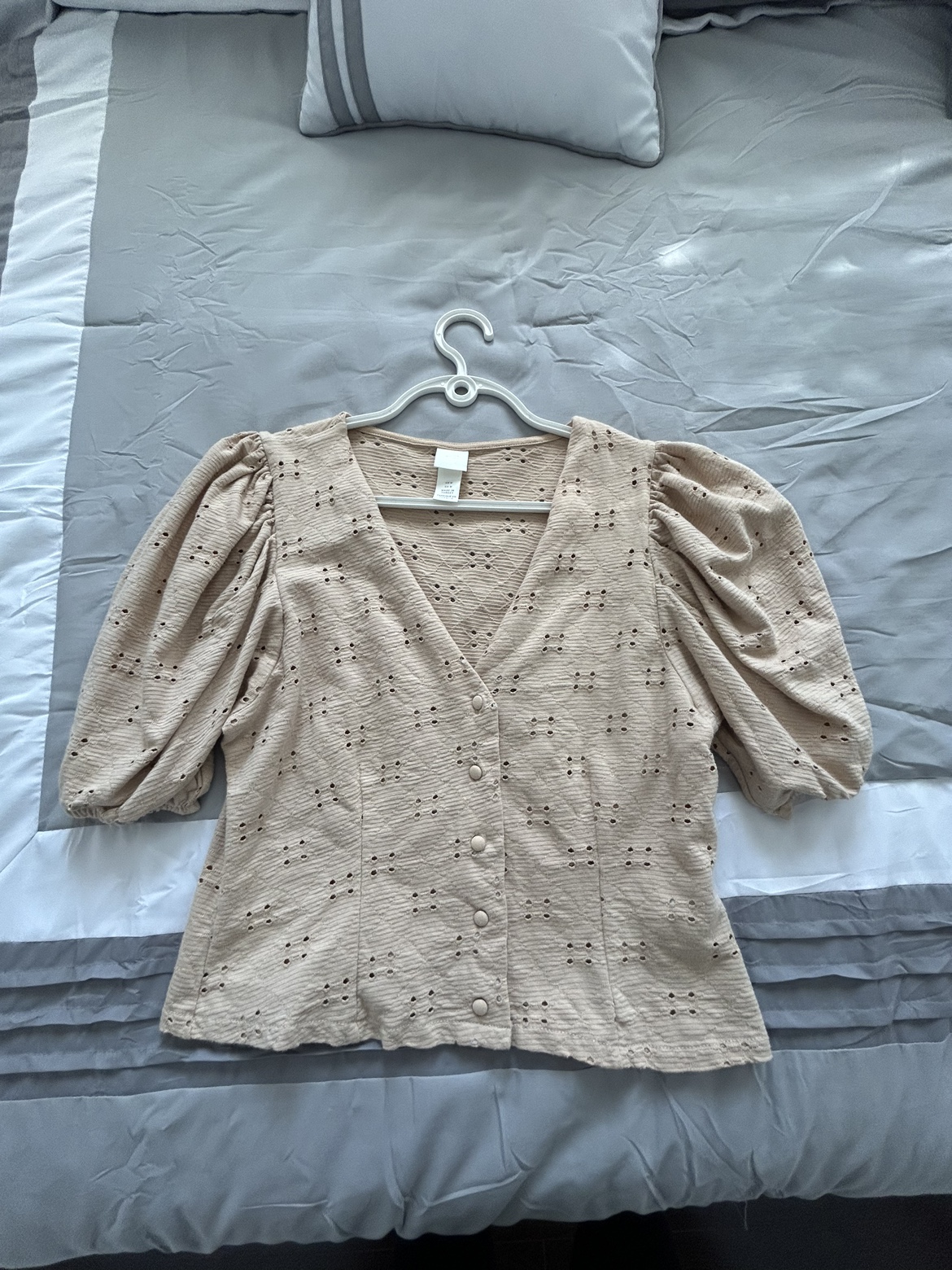 H&M Beige Button Up Blouse