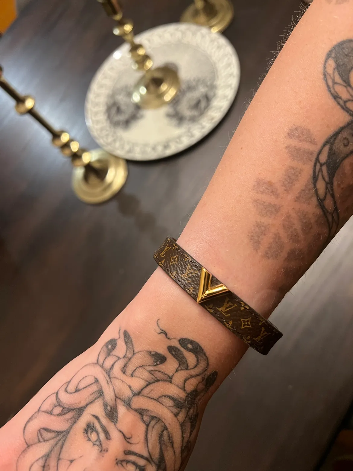 Louis Vuitton Essential V Bracelet thumbnail