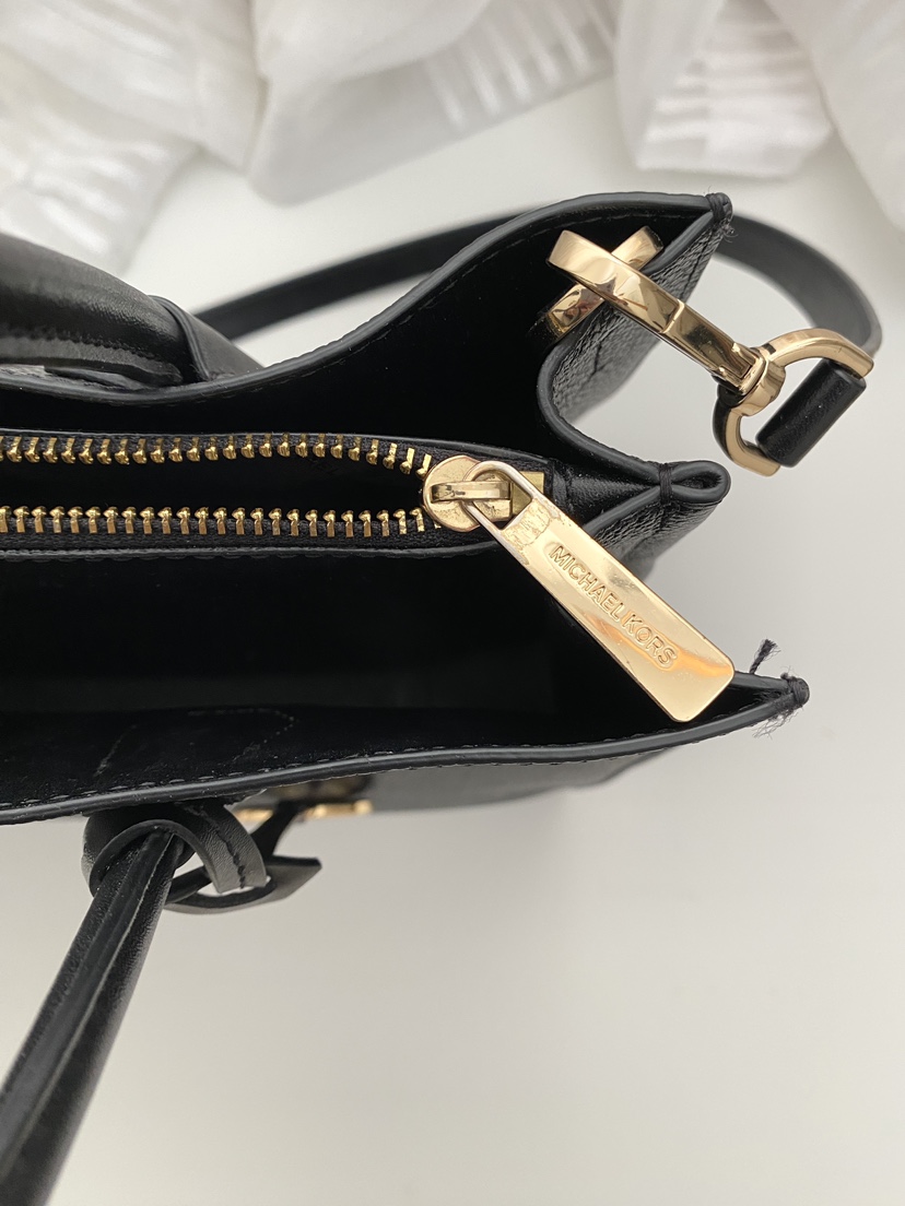 Michael Kors Tote Bag - photo 4