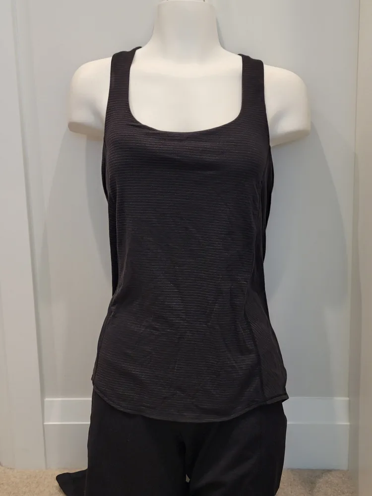 Lululemon Cross back 'Wild' tank image indicator(6)