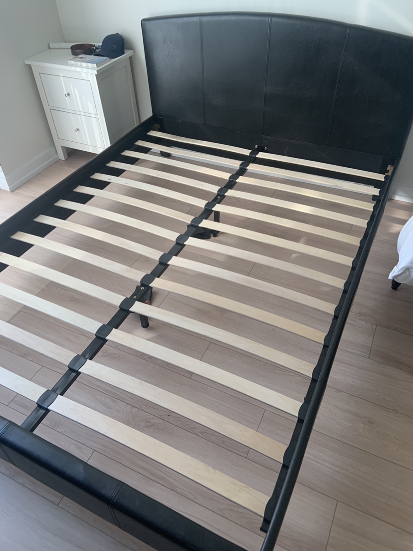 Queen Size Bed Frame & Mattress - photo 2
