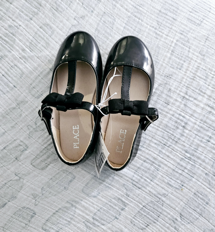 Place Black Patent Leather Shoes - photo 3