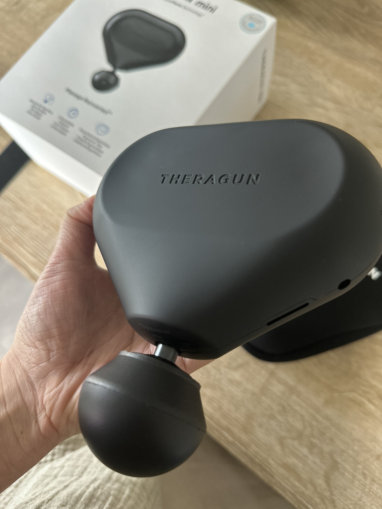 Theragun Mini - NEW (only tested for 5 min) - photo 3