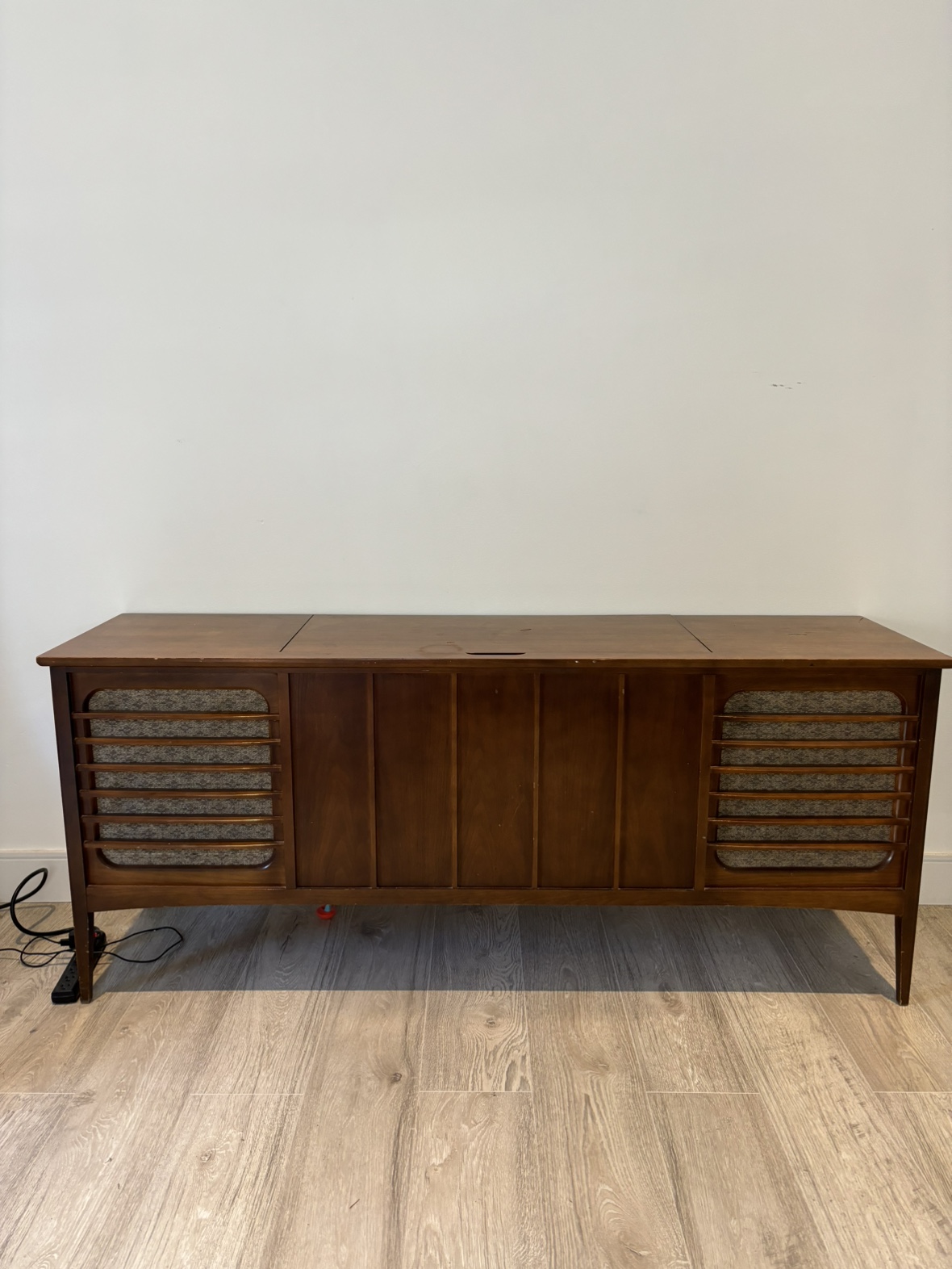 Vintage Record Player Cabinet/TV stand