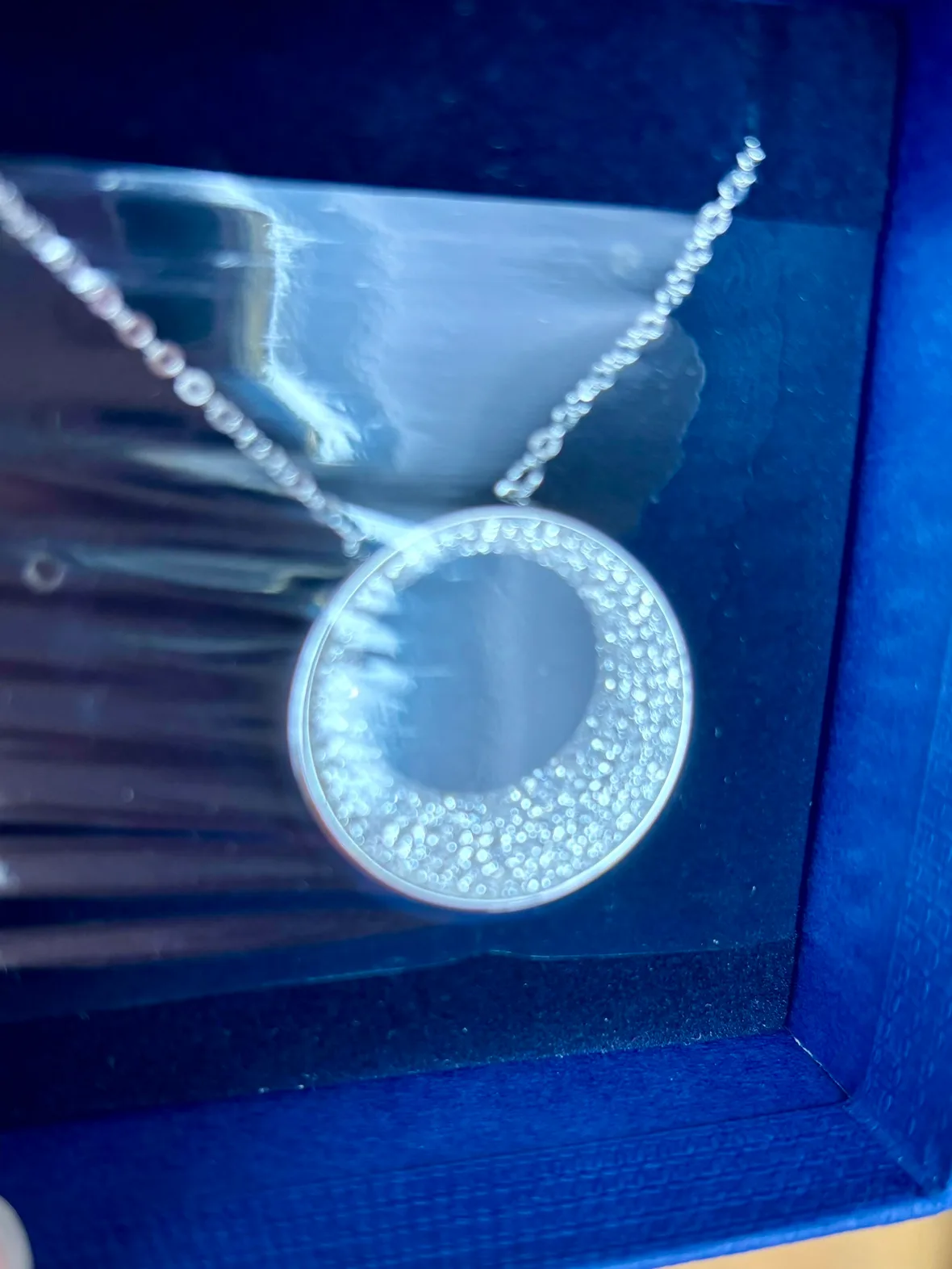 Brand new sparkly Swarovski Necklace 🧡 image indicator(7)