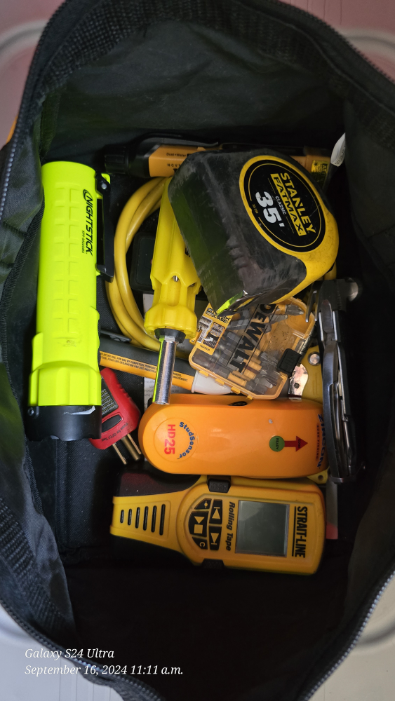 Dewalt Tool Bag and tools - photo 2