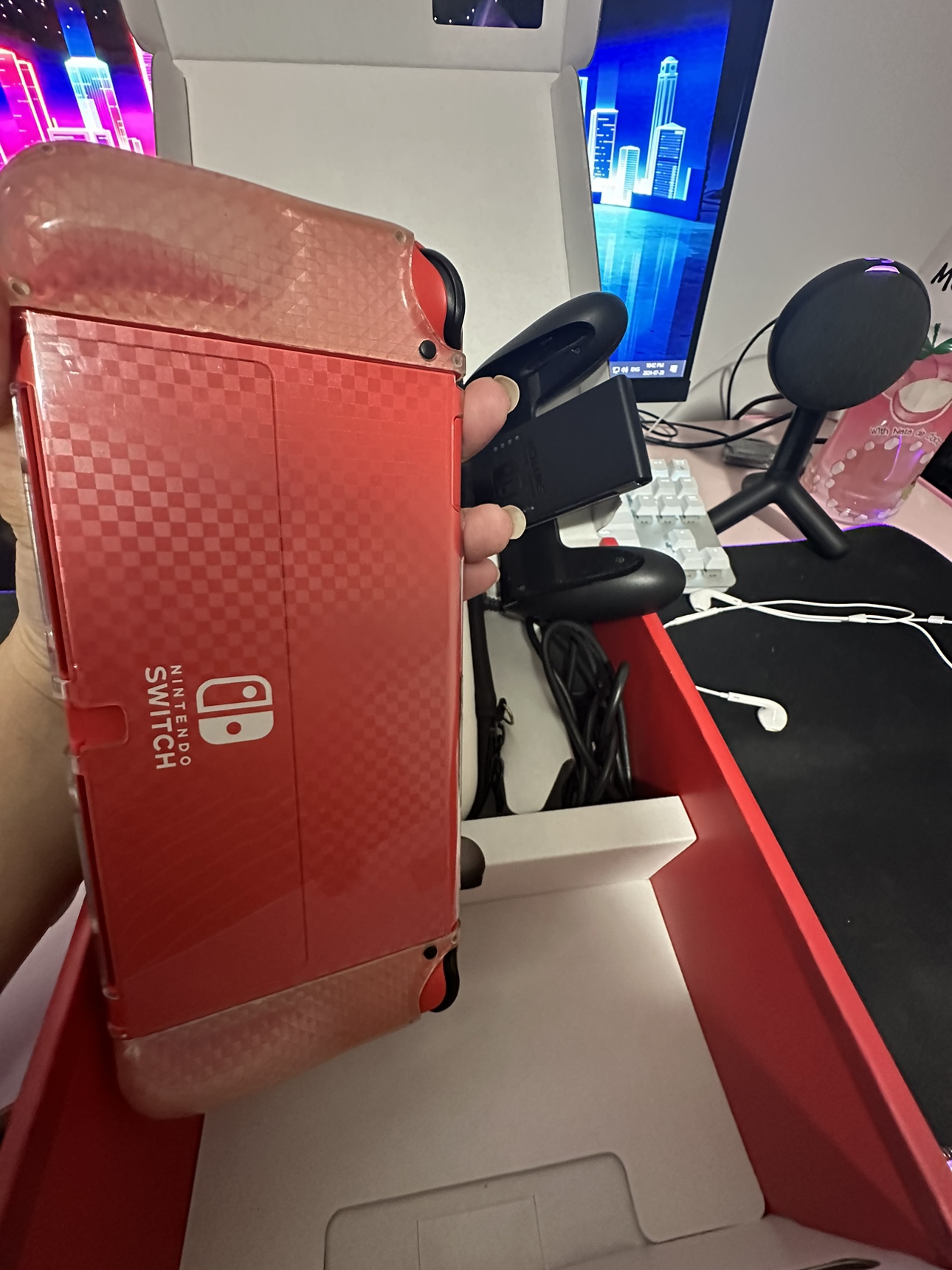 Nintendo Switch - photo 4