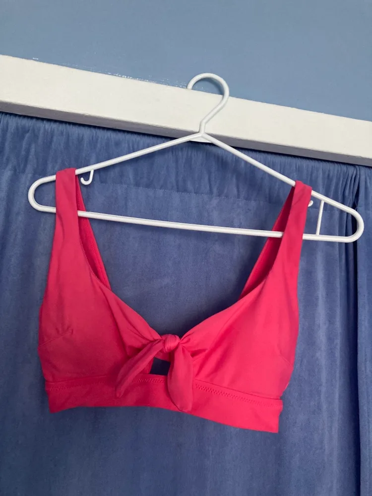 Aerie Scoop Bikini Top - worn 3 times thumbnail
