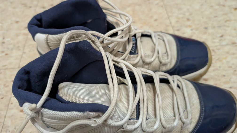 Under Armour Charged Sneakers. and youth Air Jordan - photo 4
