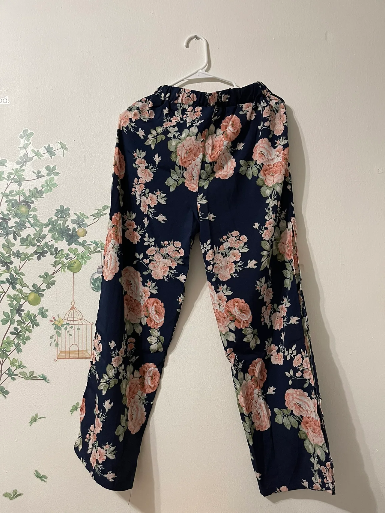 Floral Print Crop Top and Pants Set image indicator(2)