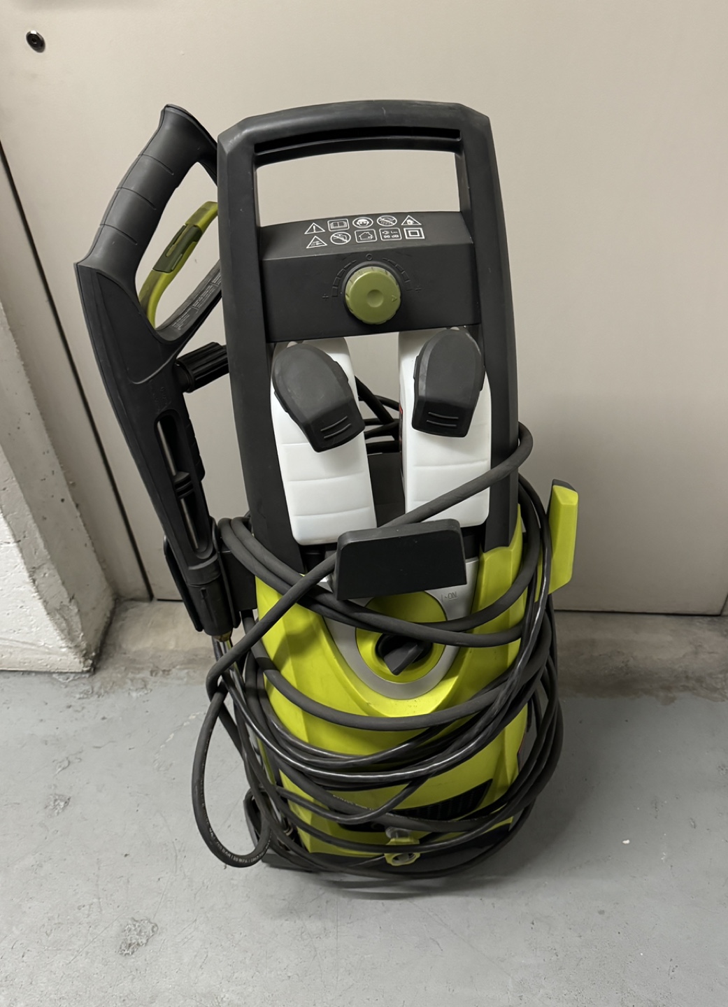 Sun Joe SPX3000 pressure washer
