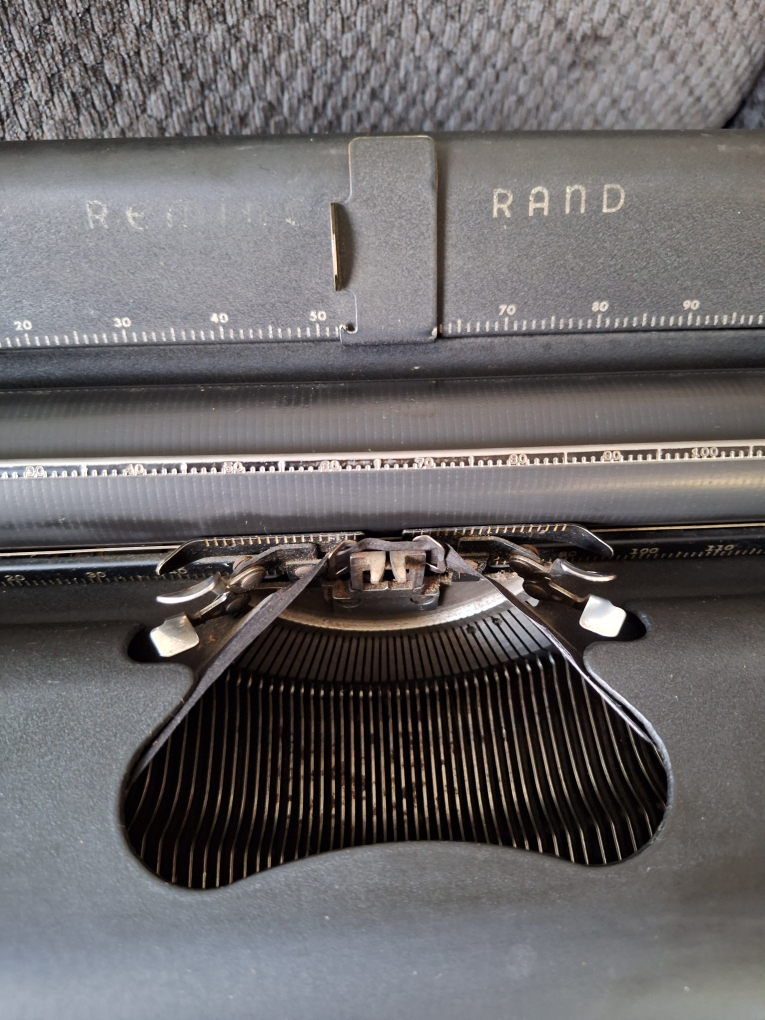 Vintage Remington Rand Typewriter - photo 3