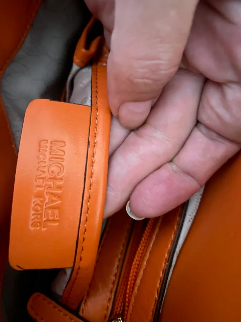 Michael Kors Handbag image indicator(4)