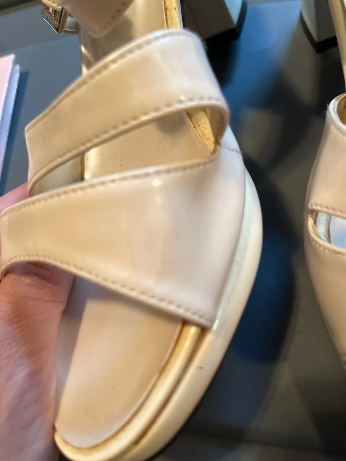 Kobo Women's fit size 6 , Platform Sandals image indicator(5)