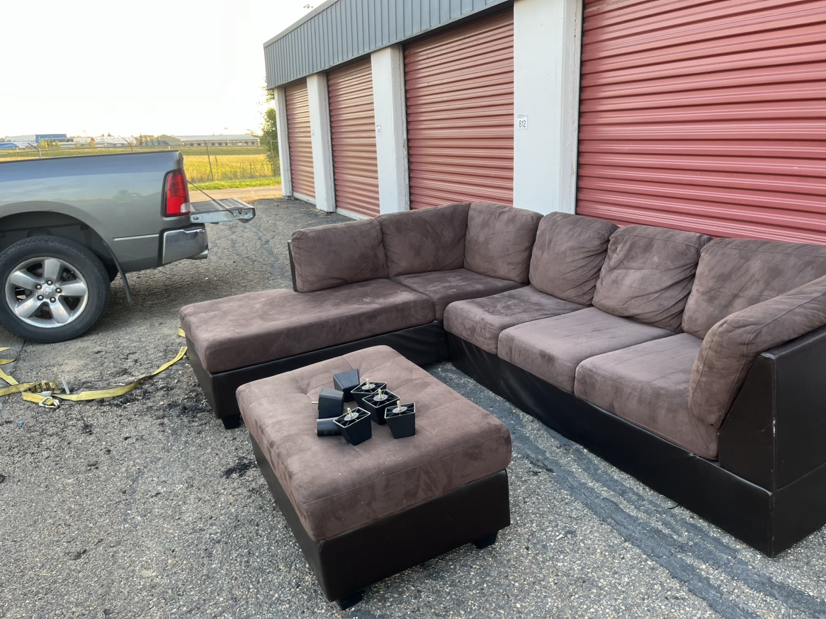 Sectional Sofa with Ottoman free delivery - photo 2