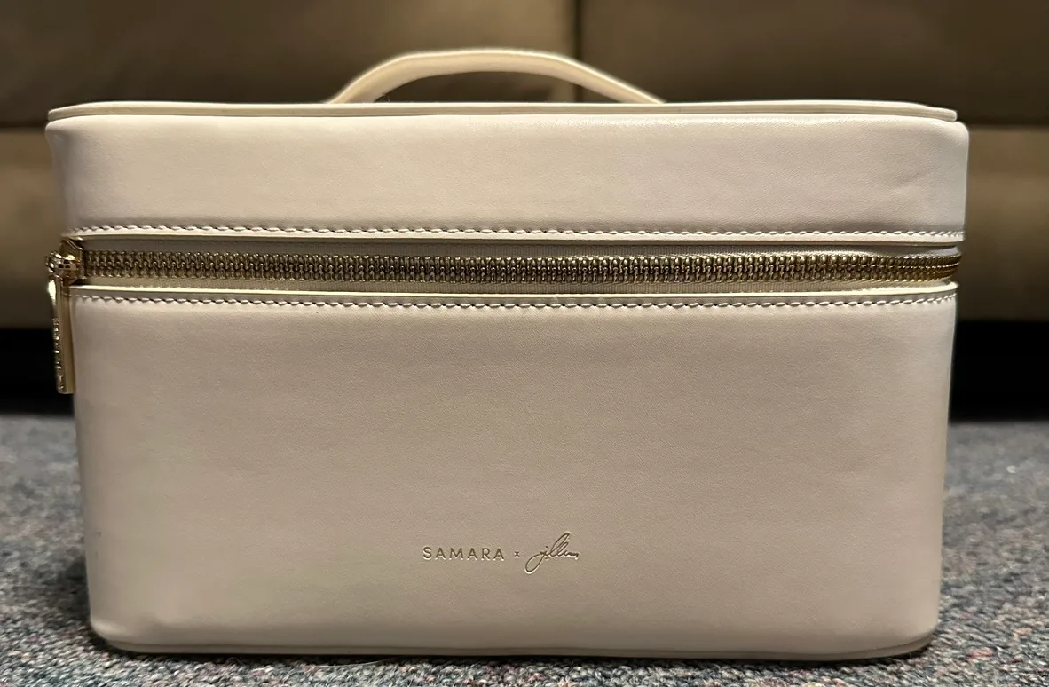 Samara by Jillian Harris Makeup Case