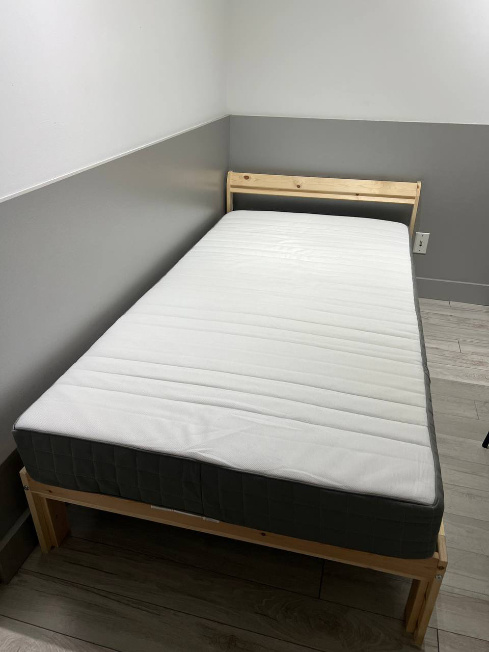 twin bed frame and mattress