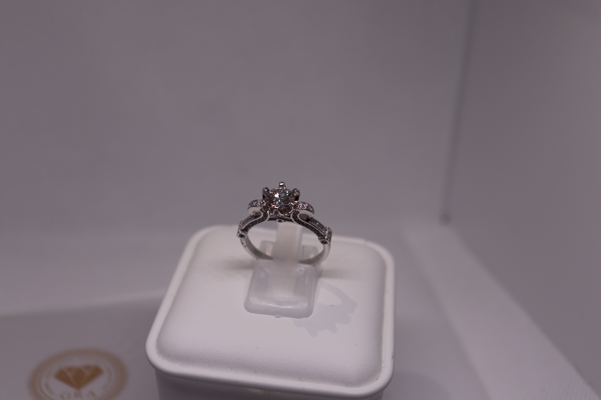 1.0-carat Moissanite  Engagement Ring - photo 3