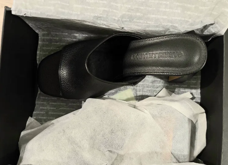 Gabrielle Union Women's Imana Platform Sandal image indicator(2)