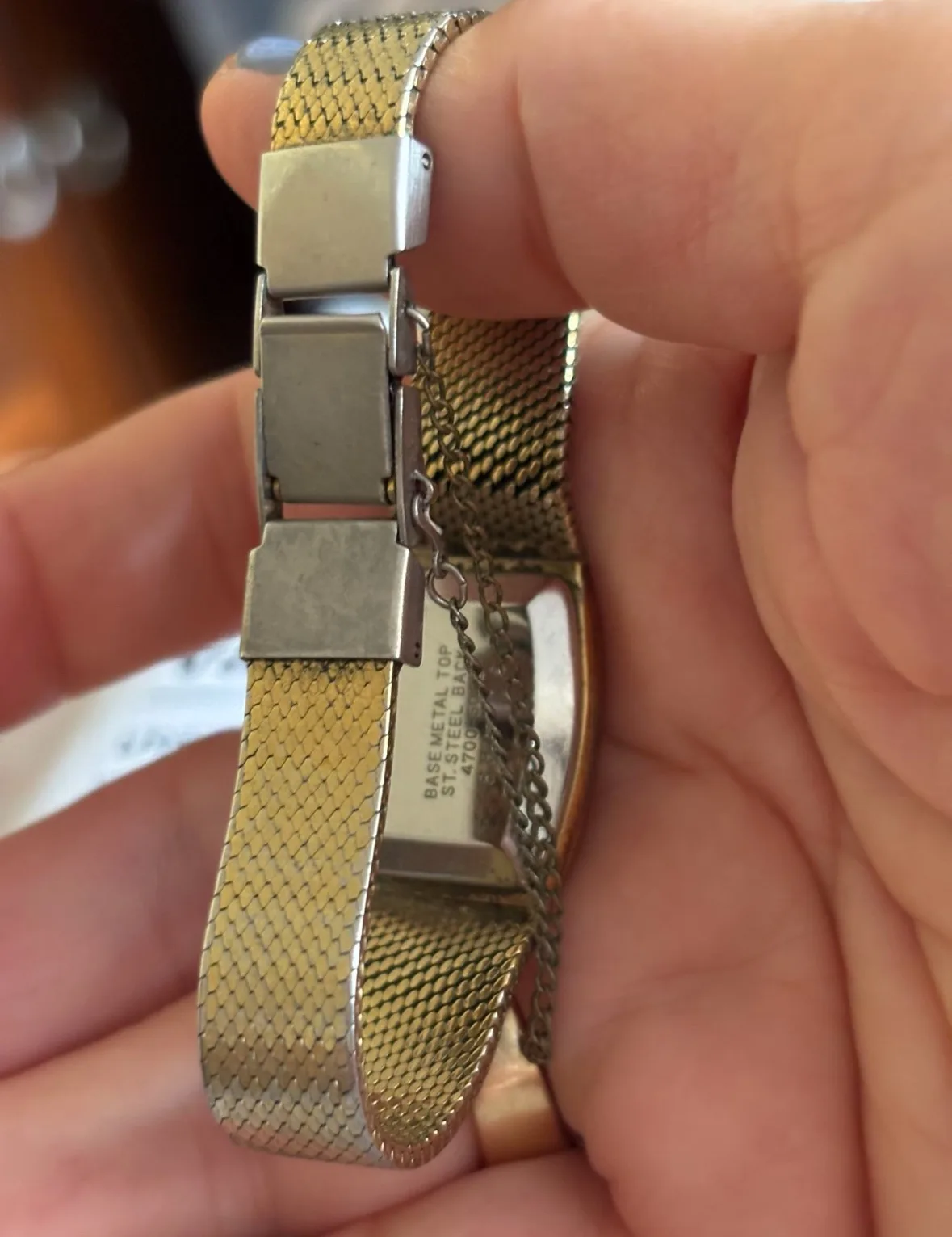 Seiko Quartz Watch - vintage 70s image indicator(2)