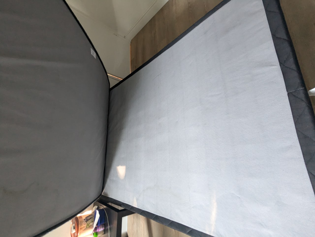 Full size mattress with box - photo 4
