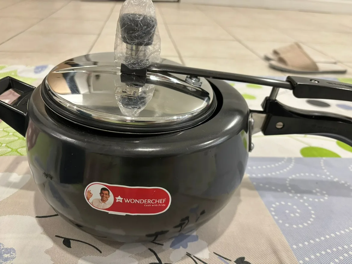 Pressure cooker 5 litre image indicator(6)