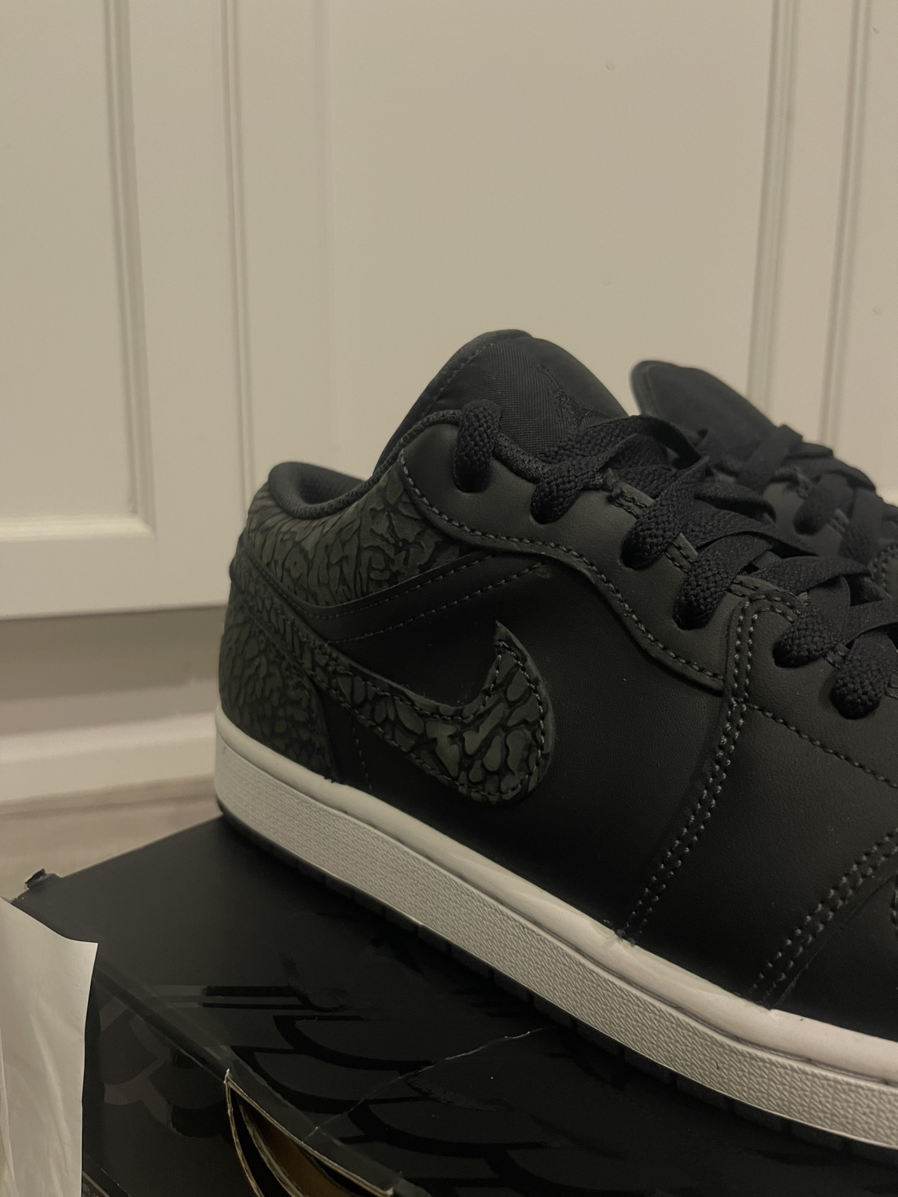 Air Jordan 1 Low - photo 4