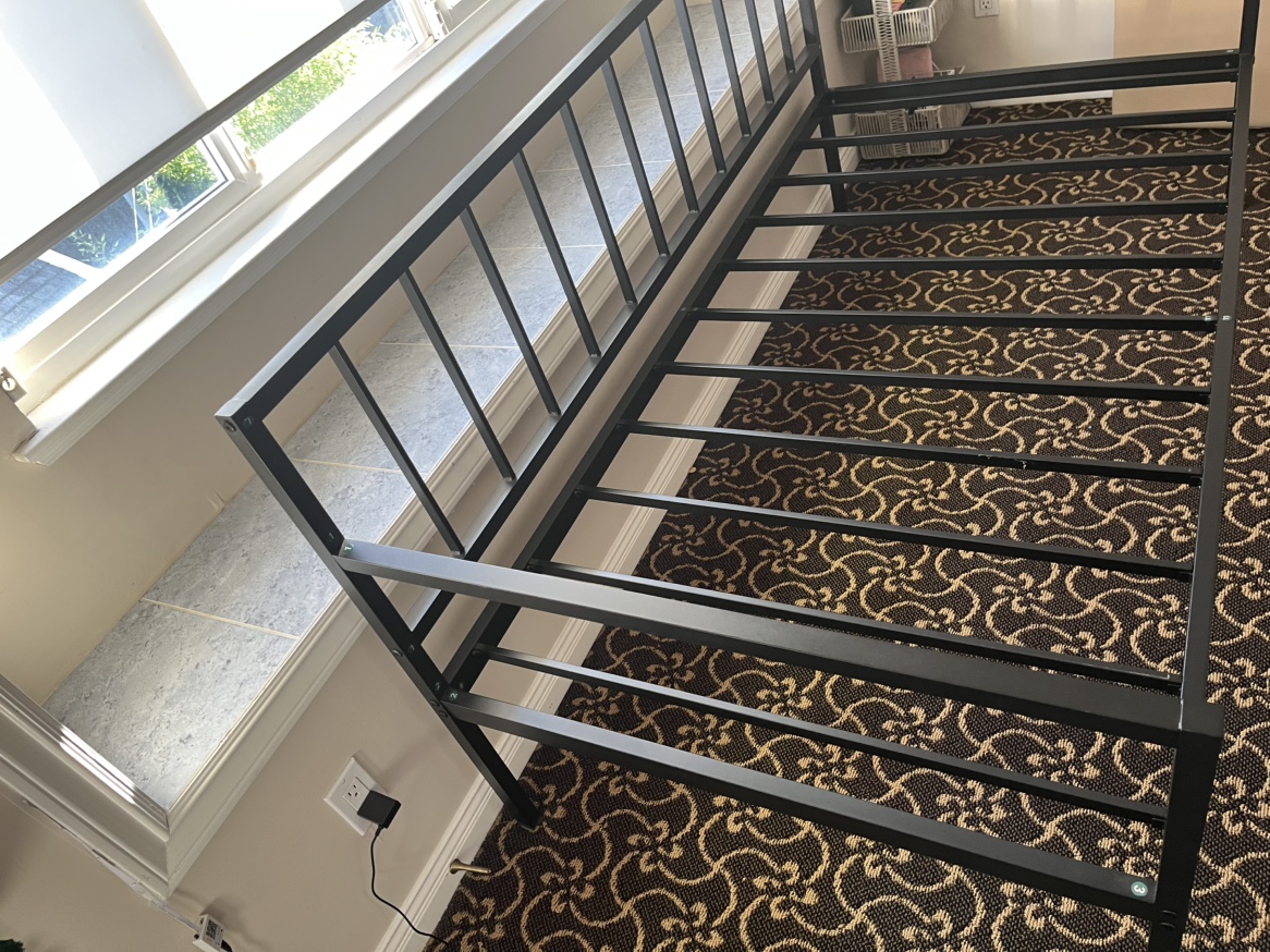 Metal Bed Frame - photo 2