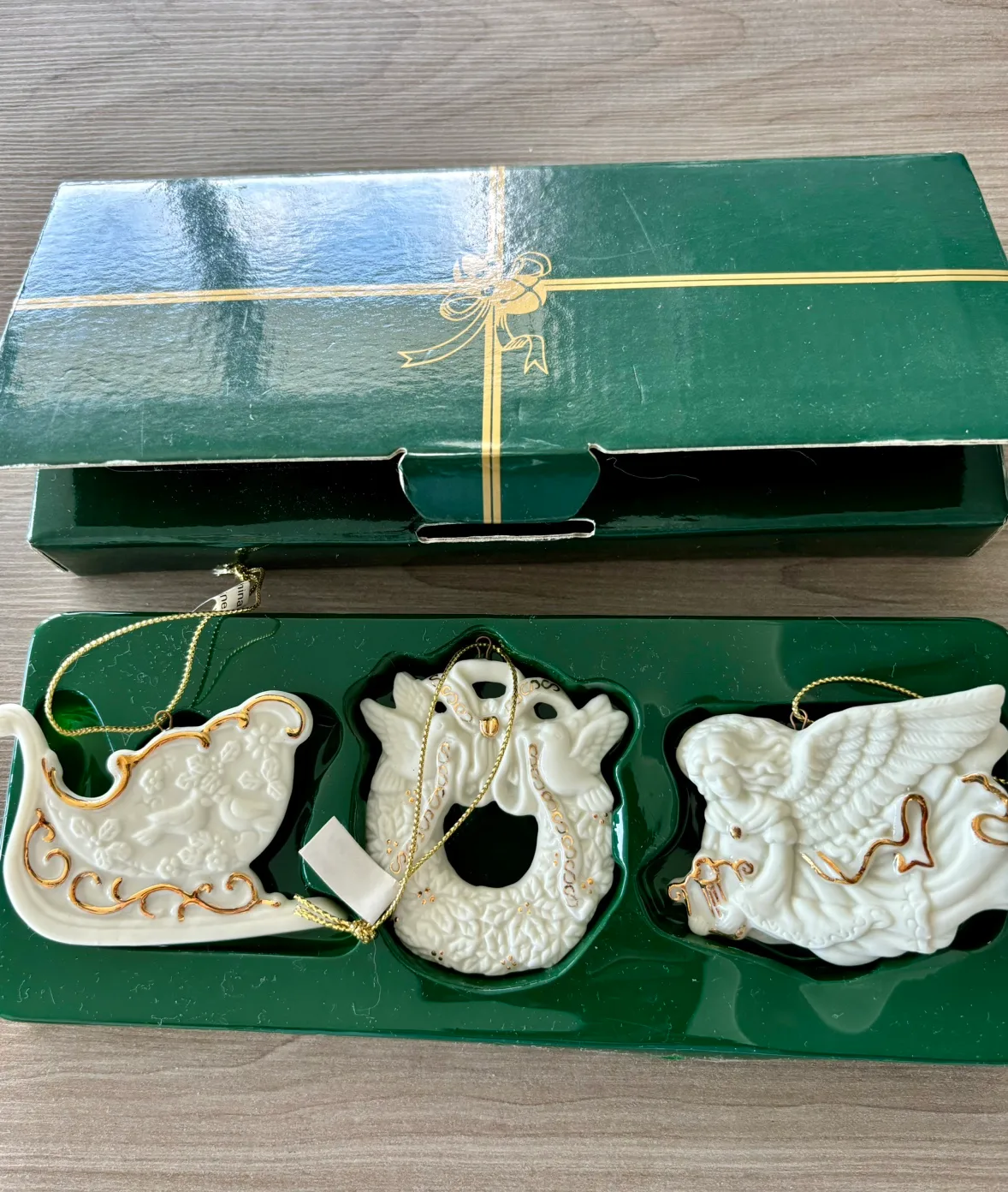 Avon Porcelain Ornament Trio 🆕 image indicator(3)
