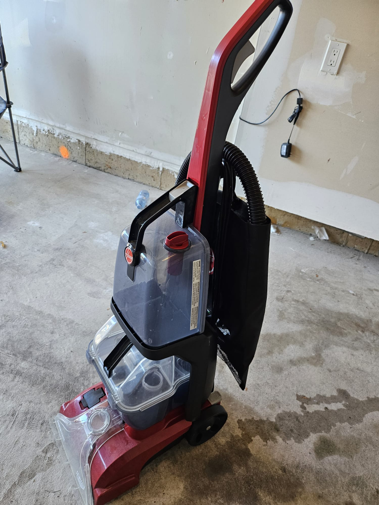 Hoover Power Scrub Deluxe Carpet Cleaner - photo 3