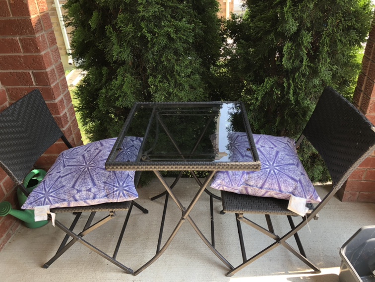 Bistro Set 🧡