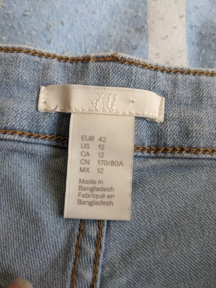 H&M Blue Jean Shorts image indicator(3)