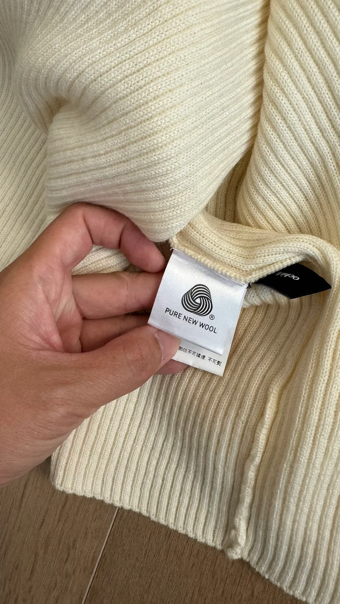 New! 100% wool creamy white wide-sleeves split sweater image indicator(9)