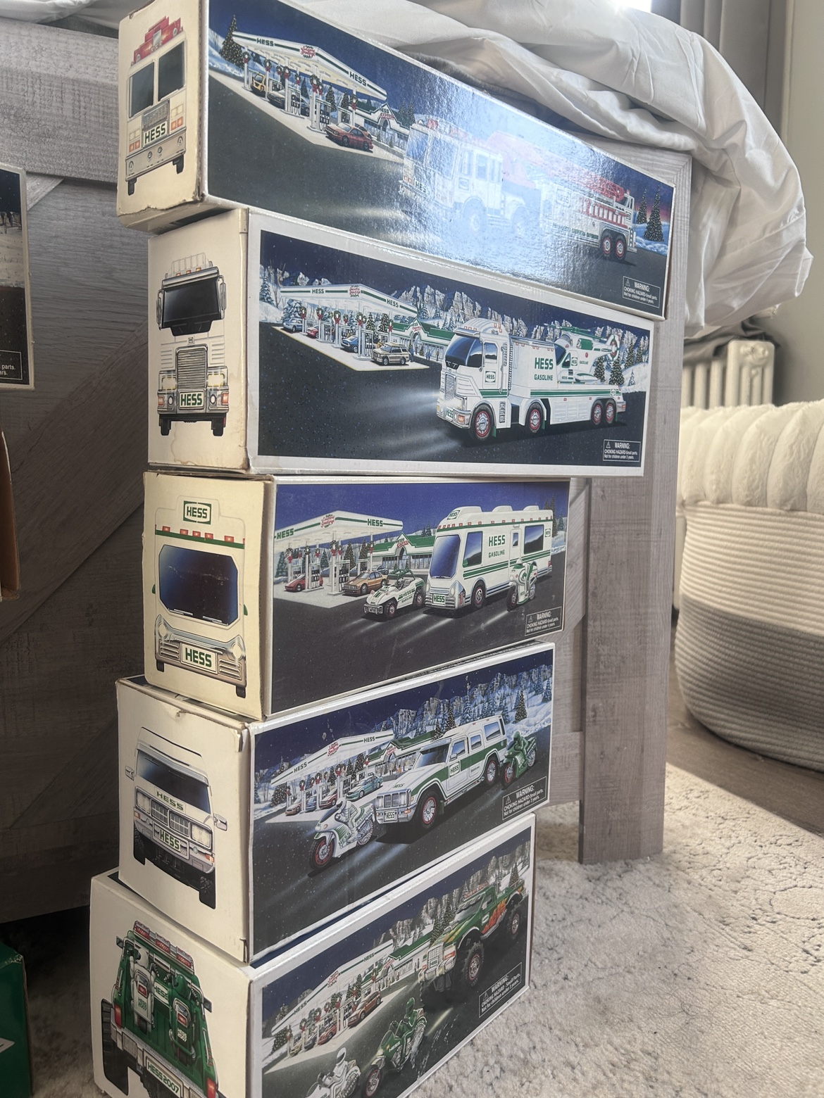 ✨Hess Toy Truck 🛻 Collection✨ - photo 3