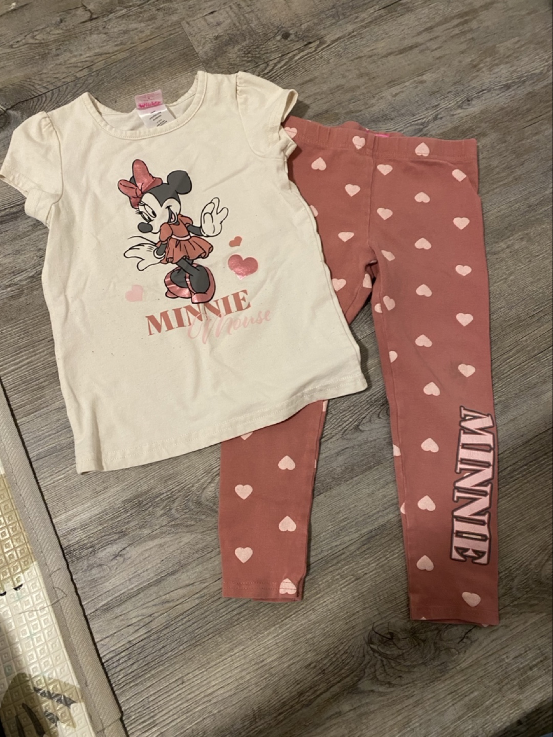 Minnie Mouse Shirt and Leggings Set