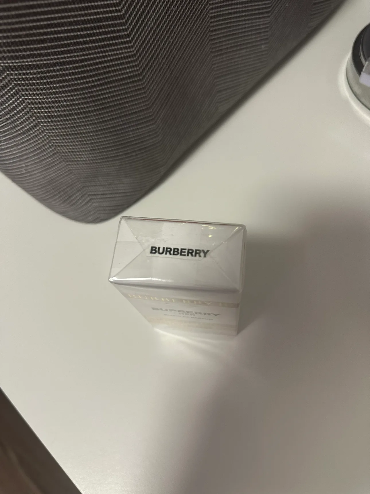 Burberry Her Elixer de Parfum image indicator(2)
