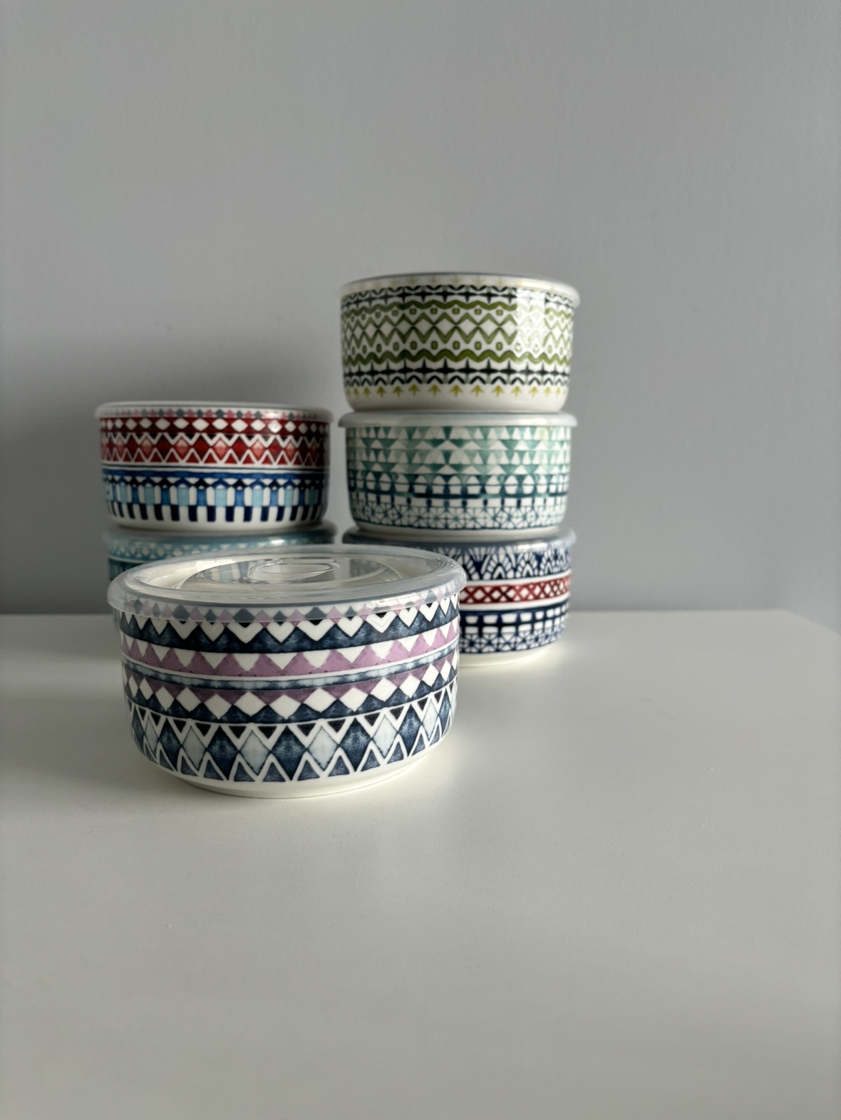 Signature Housewares Set of 6 Bowls
