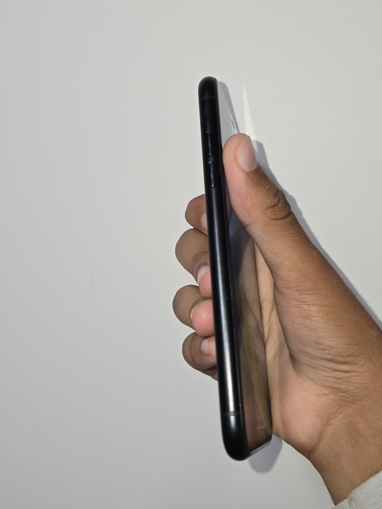 iPhone Xr 64 gb ( unlocked ) - photo 2