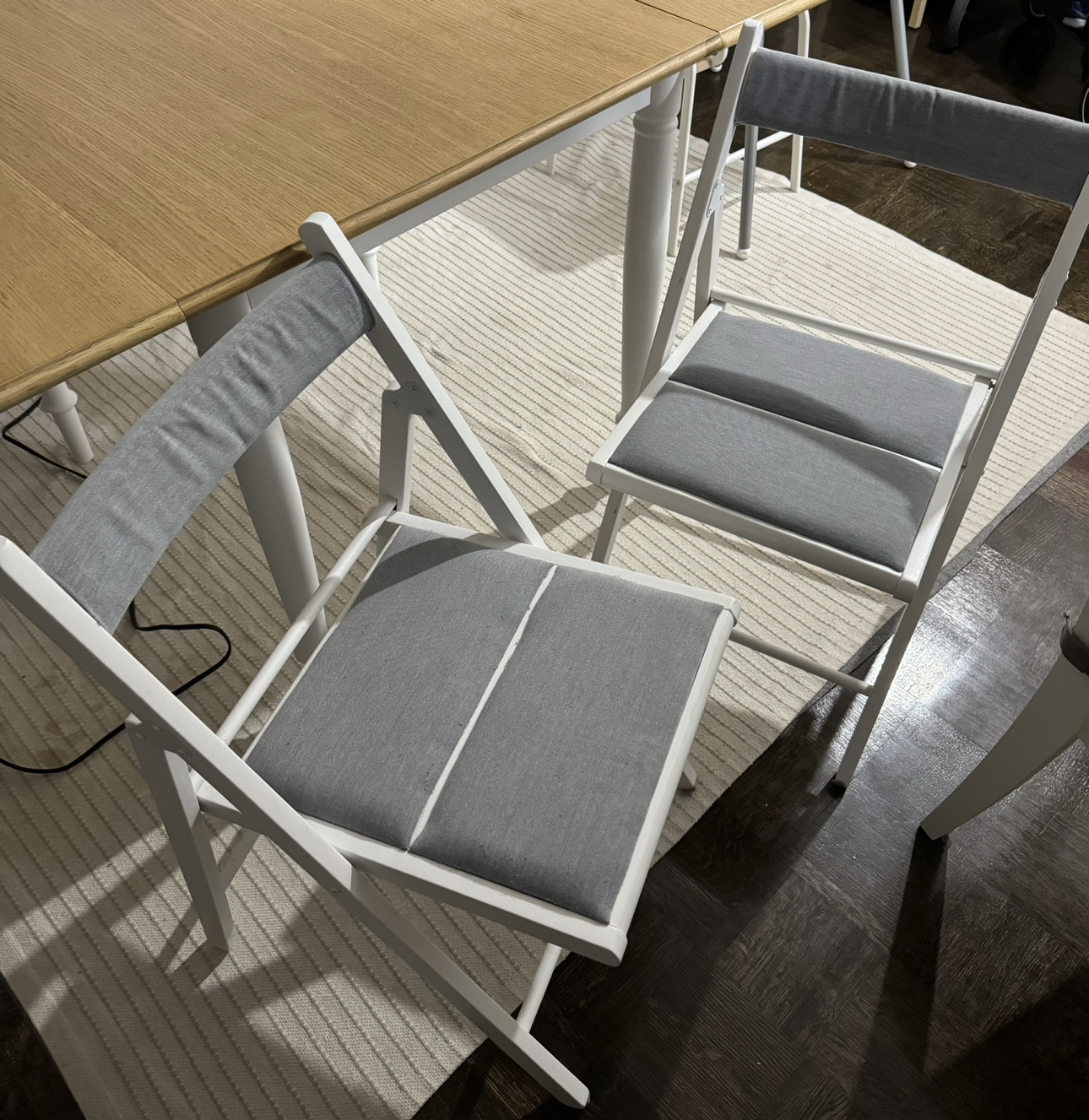 Folding Chair - White/Knisa Light Grey
