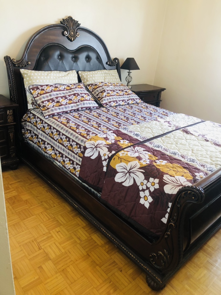 Queen Bedroom Set