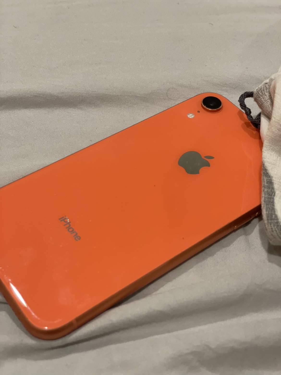 iPhone XR (Coral)