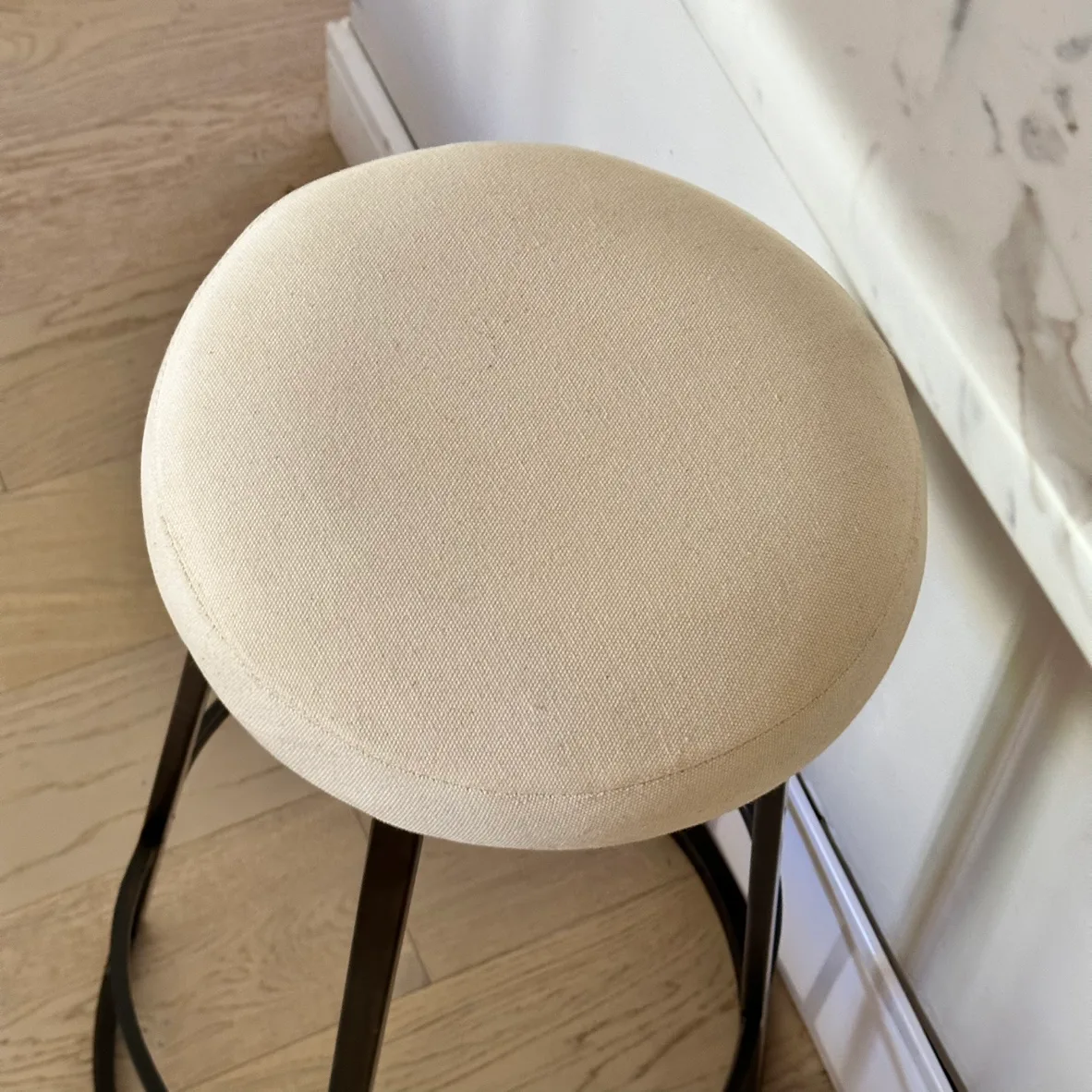 Set of 2 Metal Framed Backless bar Stool Black & White image indicator(3)