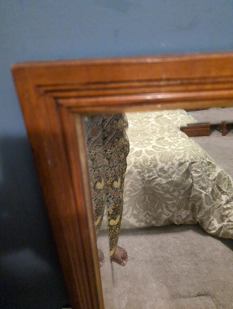 Full-length mirror with a wooden frame - photo 3
