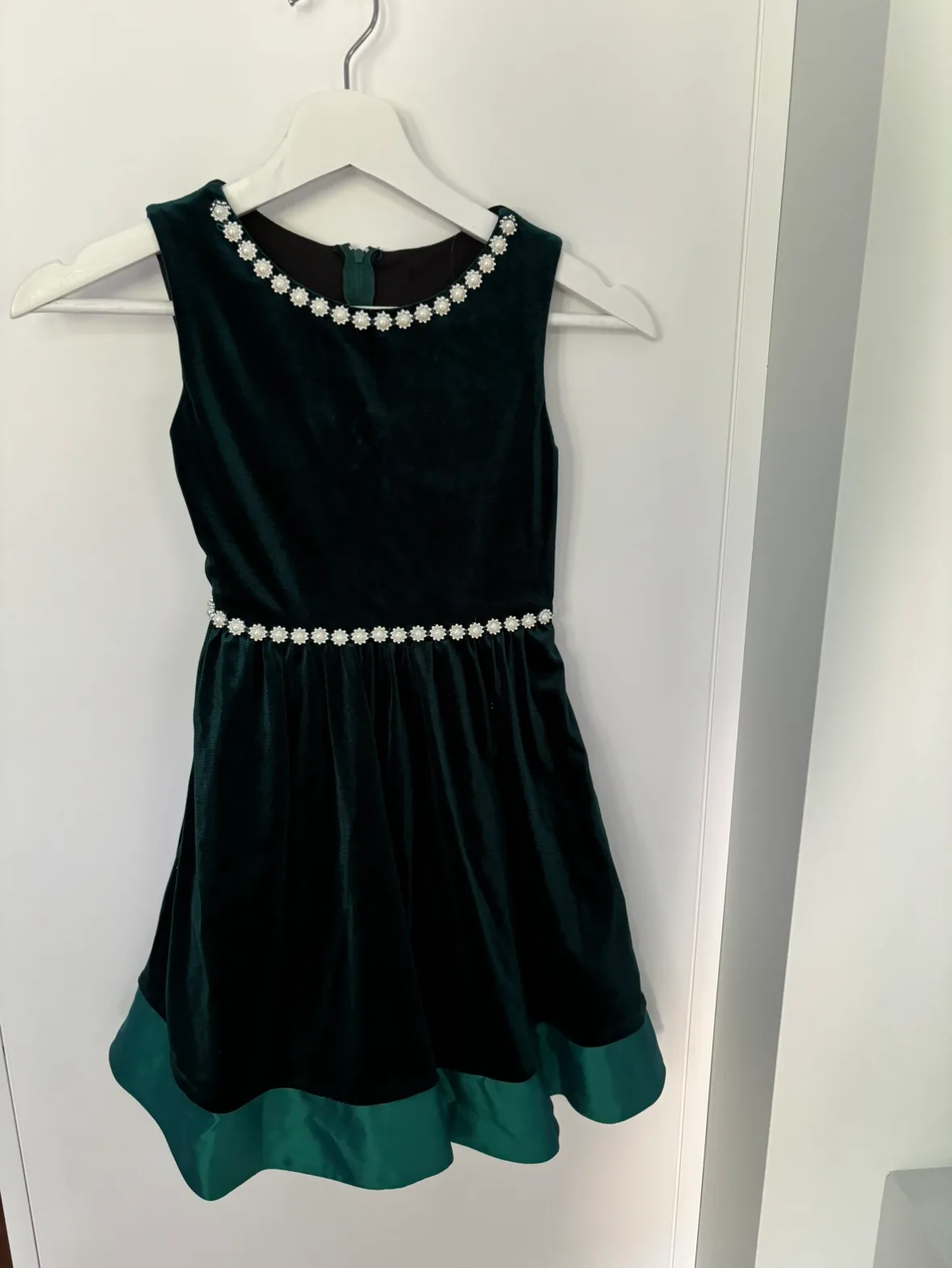 Girls’ Special Occasion Dresses (sizes 6-8), $10 each image indicator(3)