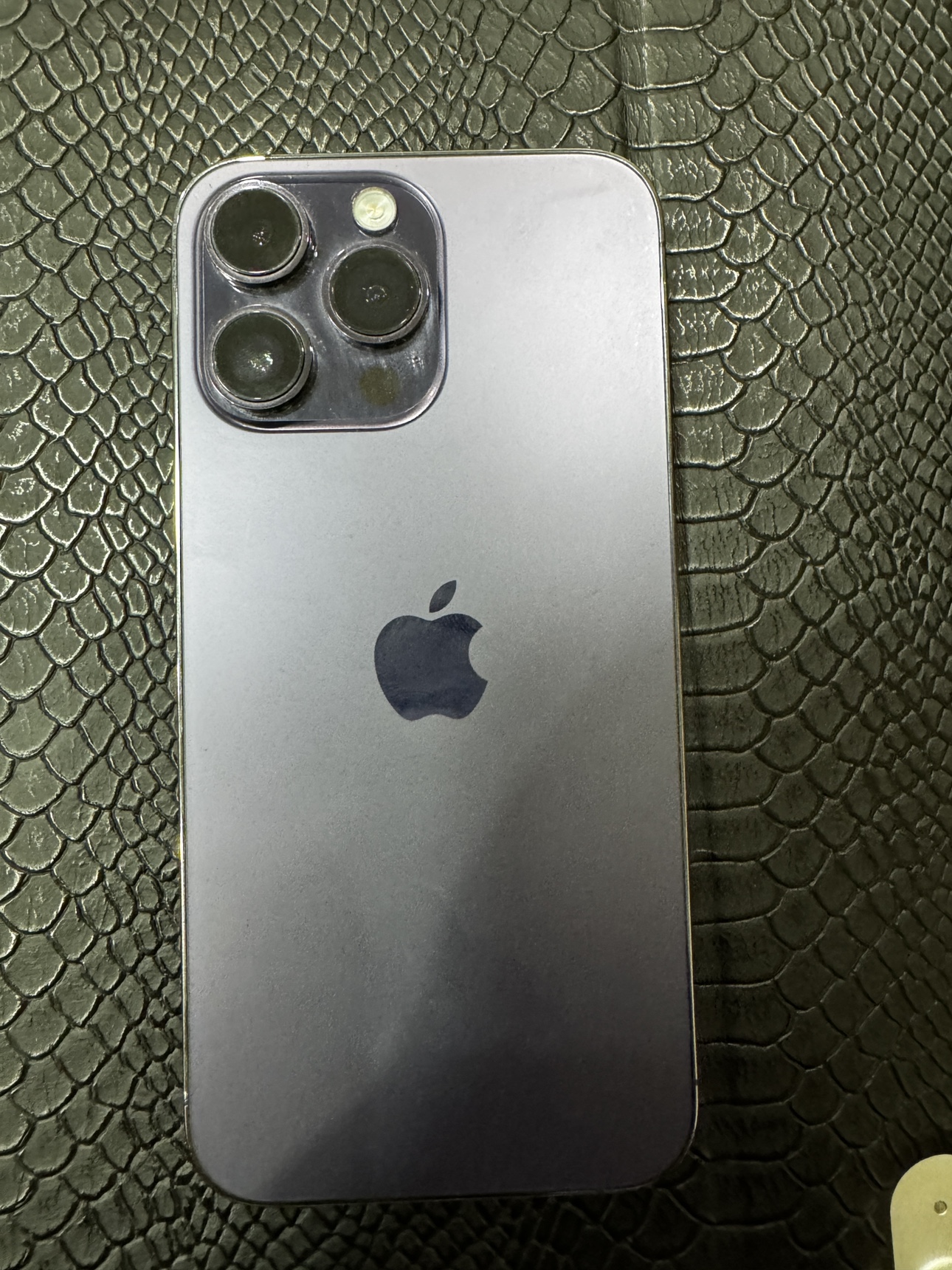 iPhone 14 Pro Max - photo 2